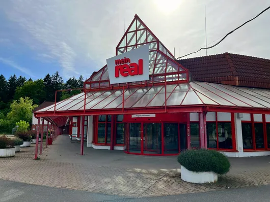 Bild von Auktion Real Uelzen -  Metzgereiausstattung, Verkaufs- und Lagerregale, Flurförderzeuge