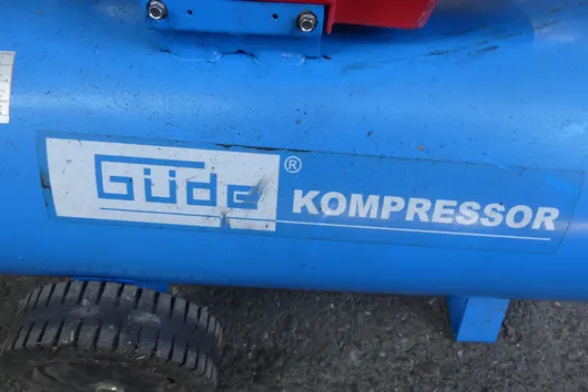 Bild von Auktion Insolvenzauktion - Werkzeuge, Lagerregale, Kompressor, Monitor, Pc´s, Ersatzteile