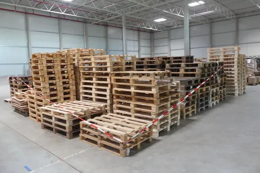 Bild von Auktion Lagerbereinigung Logistikhalle - Lagereinrichtung und Ware