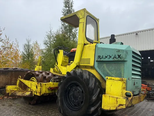 Bild von Auktion Lagerbereinigung Baumaschinen - Baugeräte - Baubedarf - Werkstattbedarf