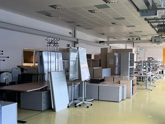 Bild von Auktion Büromöbel & Ausstattung - Abgabe von Möbeln aus Büroerneuerung