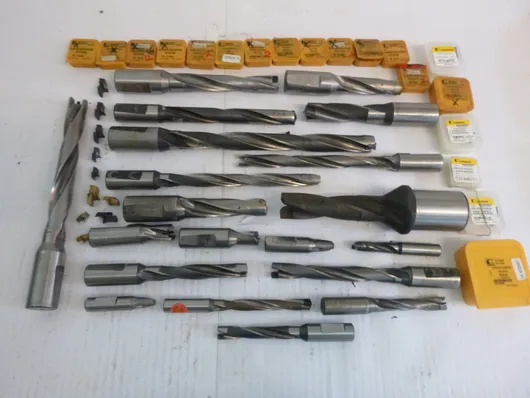 Bild von Auktion VERSANDAUKTION: Moderne Werkzeuge für Metallverarbeitung/CNC-Maschinen und Elektronik zur Maschinensteuerung