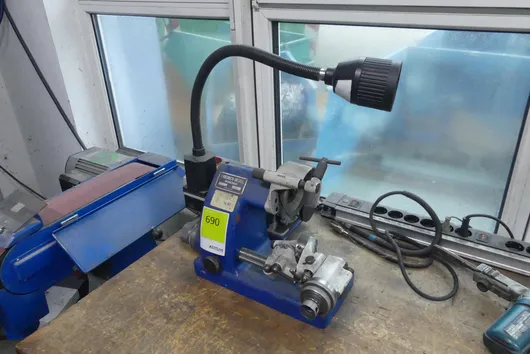 Bild von Los Nr. 690