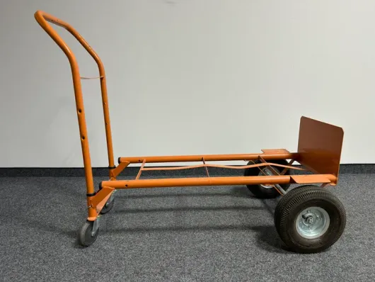 Bild von Auktion Lagerbereinigung Küchengeräte, Küchenzubehör, Möbel, Gläser und vieles mehr