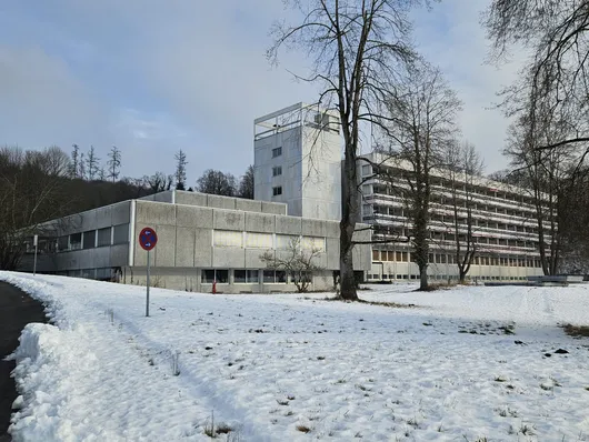 Bild von Auktion Verlassenes Krankenhaus - Einrichtung, Gastro und Gebäudetechnik