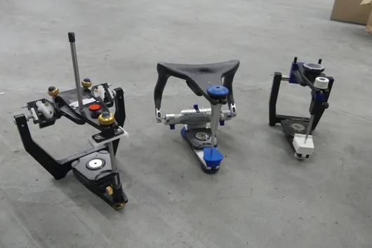 Bild von Auktion Insolvenzauktion Zahntechnik - Sinterofen, Fräsmaschine, AmannGirrbach, Ceramill, Zahntechnik, Rohlinge, Dentalscanner, Kompressor