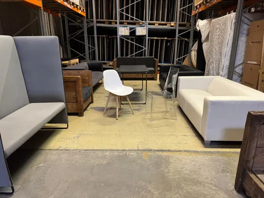 Bild von Auktion Fusion Event GmbH - Stapler, vitra., LaPalma, Mater, Stühle, Spülstraße 