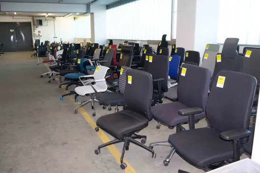 Bild von Auktion Lagerbereinigung Büromöbel - Einrichtung - Accessoires