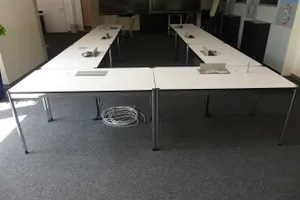 8x USM Haller Konferenztisch