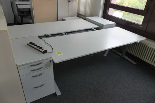 2x bureaux à hauteur réglable électrique avec 2x caissons
