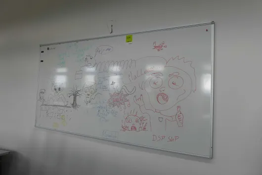 1x Whiteboard