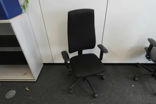 1x Kancelářská židle