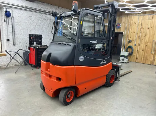 Bild von Auktion Lagerbereinigung der Firma MVVP - Gabelstapler - Maschinen - Lagerboxen