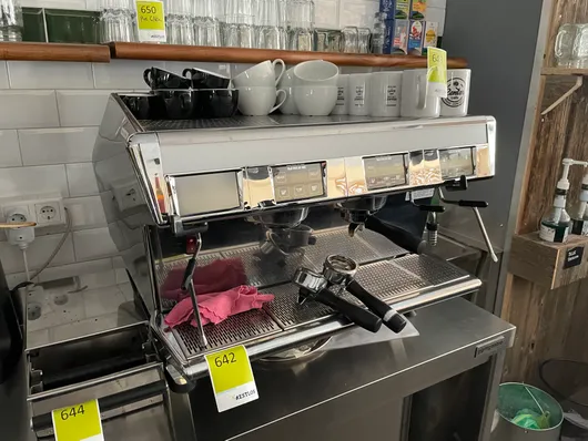 Bild von Auktion Insolvenzauktion Center Café Roth UG - Gastrobestuhlung, Gastrogeräte und Vieles mehr