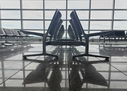 Bild von Auktion Frankfurt Airport Terminal 2 - Deutschlands größte Flughafenbank-Auktion!