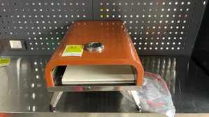 Mobiler Pizzaofen mit Pizzastein