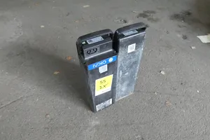 2x Lithium-Ionen-Wechselakku