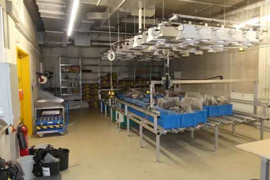 Bild von Auktion SIEMENS München-Perlach - Aufzuchtanlage - Labor-, Werkstatt- u. Büroeinrichtung - Laborgeräte - Werkzeug - Küchen