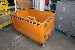 1 x Bauer Container