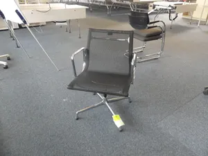 Vitra - Aluminium Chair (Charles & Ray Eames) Bürostuhl