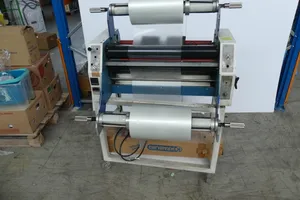 Laminiermaschine, fahrbar, mit Inhalt