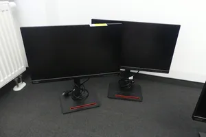 2x Lenovo ThinkVision - Monitor