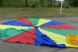 Schwungtuch mit Griffen bunt