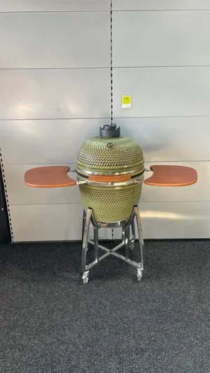 Keramik-Kamado-Grill mit Gestell