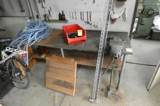 Werkbank, ohne Inhalt