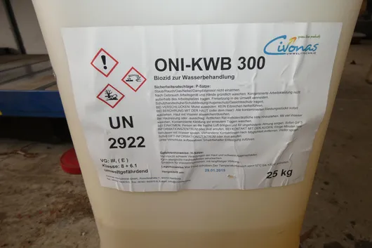 2x Kanister ONI-KWB 300 bwz. 200