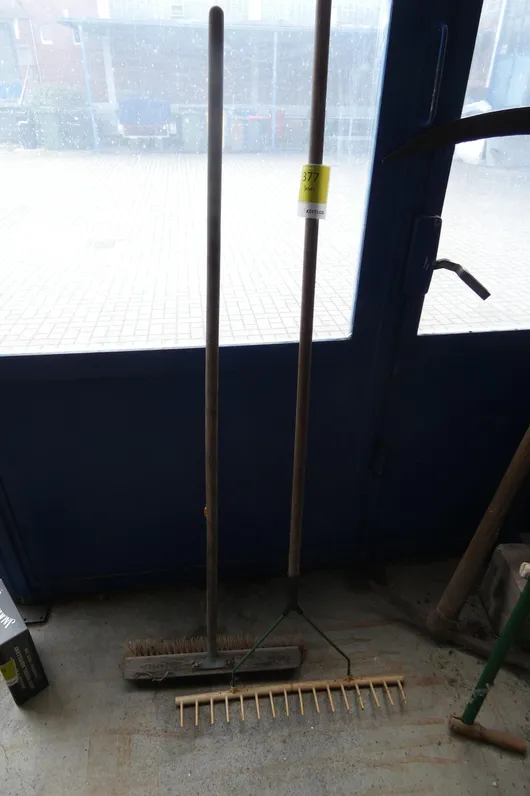 2x steelgereedschap