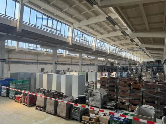 Bild von Auktion Standortauflösung - Ehem. Porzellanwerk Triptis STEP 2 | Porzellan | Werkzeug | Werkstatteinrichtung | Gitterboxen 