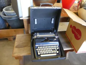 ADLER Schreibmaschine