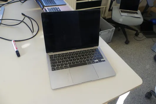 APPLE MacBookAir, fără accesorii
