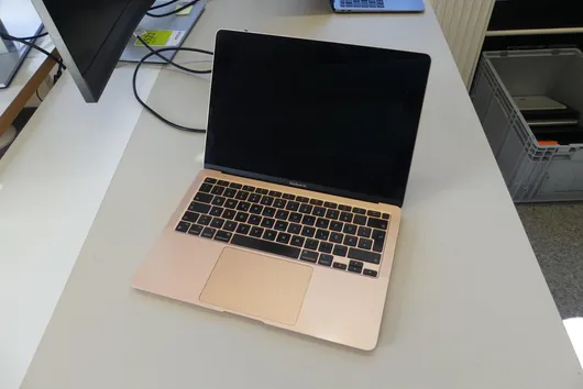 APPLE MacBookAir, fără accesorii