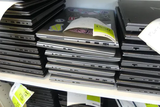 7x laptop, fără accesorii