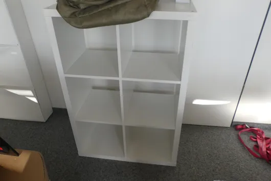 置物架，不含内容物