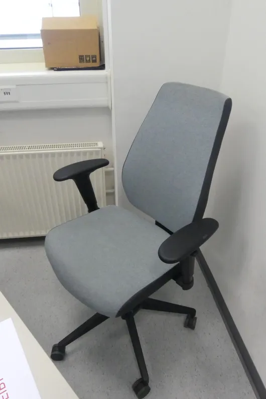 HJH Office 办公椅