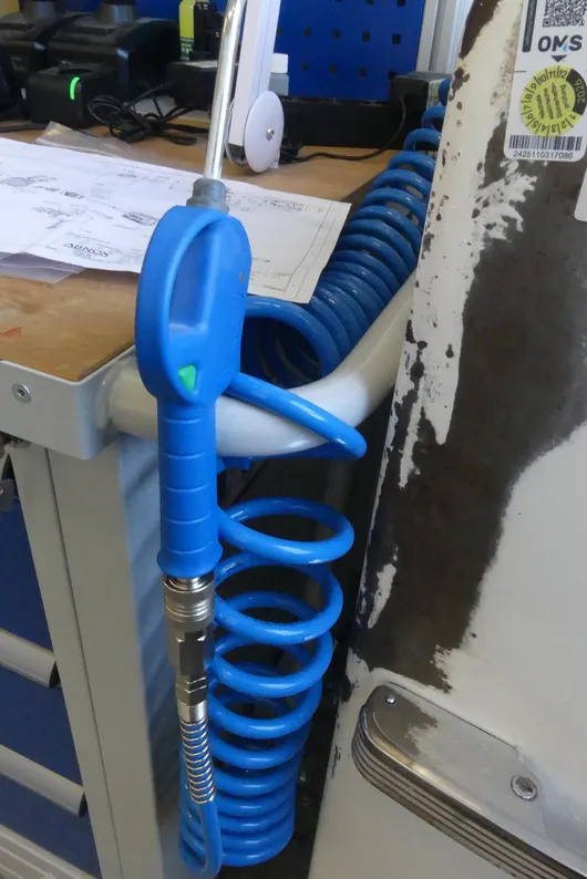 Pistolet pneumatyczny z wężem spiralnym