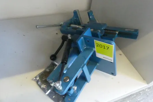 HEUER Klapp-Lift-Vorrichtung