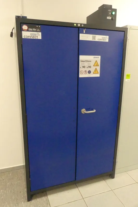DENIOS CONNECT Smart Store Gefahrstoffschrank Modell IO90.195.120.PC.WDC:1304