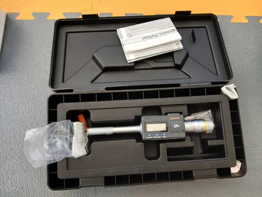 Mitutoyo - micrometru interior cu 3 puncte