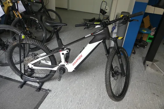 RAYMON Tarok Full-Power Carbon-E-MTB модельный год 2025
