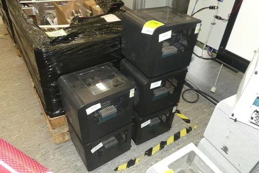 5x Thermaltake Core V1 电脑机箱