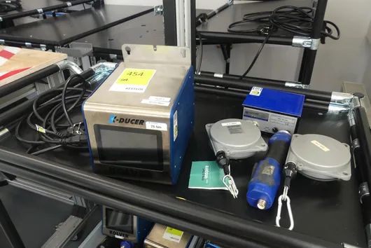 KOLVER Industrial screwdriving system with control unit, electric screwdriver, balancer and control box