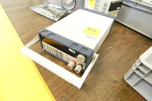 BK Precision 8601 Labornetzteil