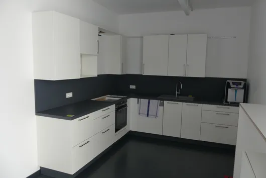 L-shaped Kitchen Unit with Contents (without Water Dispenser)
