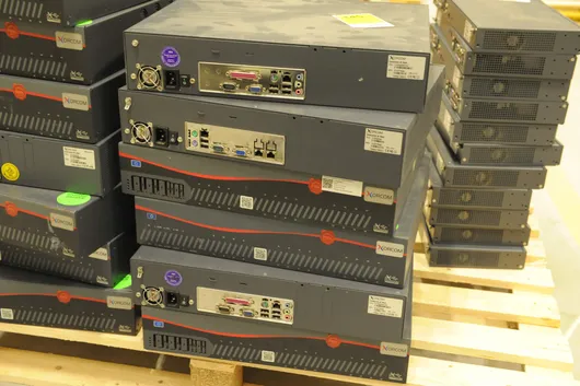 Lot de systèmes téléphoniques Xorcom CompletePBX CXR 3000