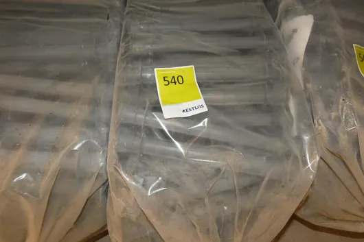 Sac cu tuburi distanțiere din plastic pentru cofraj