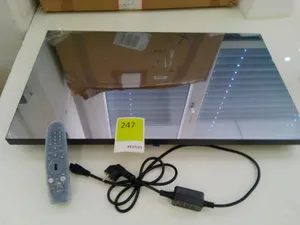 Spiegel mit integriertem 4K Fernseher